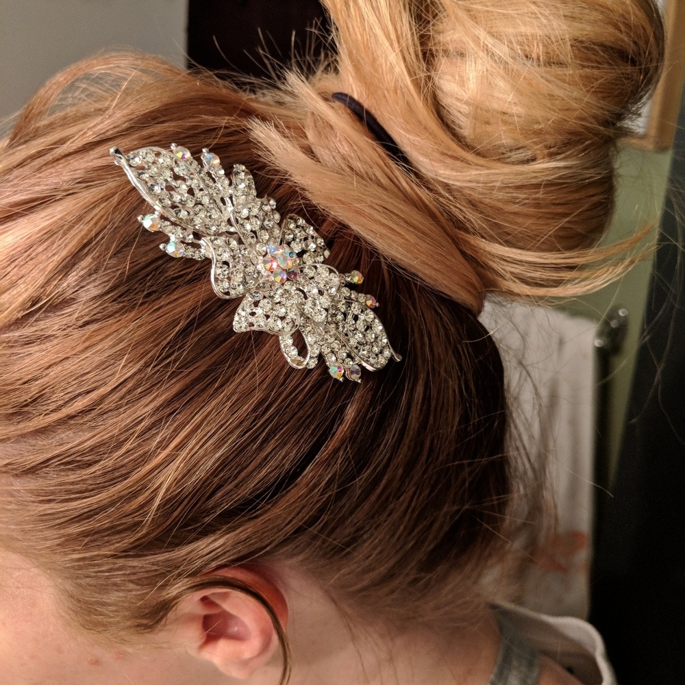 Wedding Bride Rhinestone Hair Comb - Picture 4 of 4